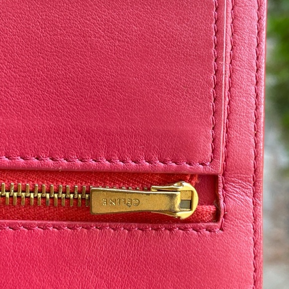 Céline Large Multifunction Strap Wallet - Picture 5 of 16